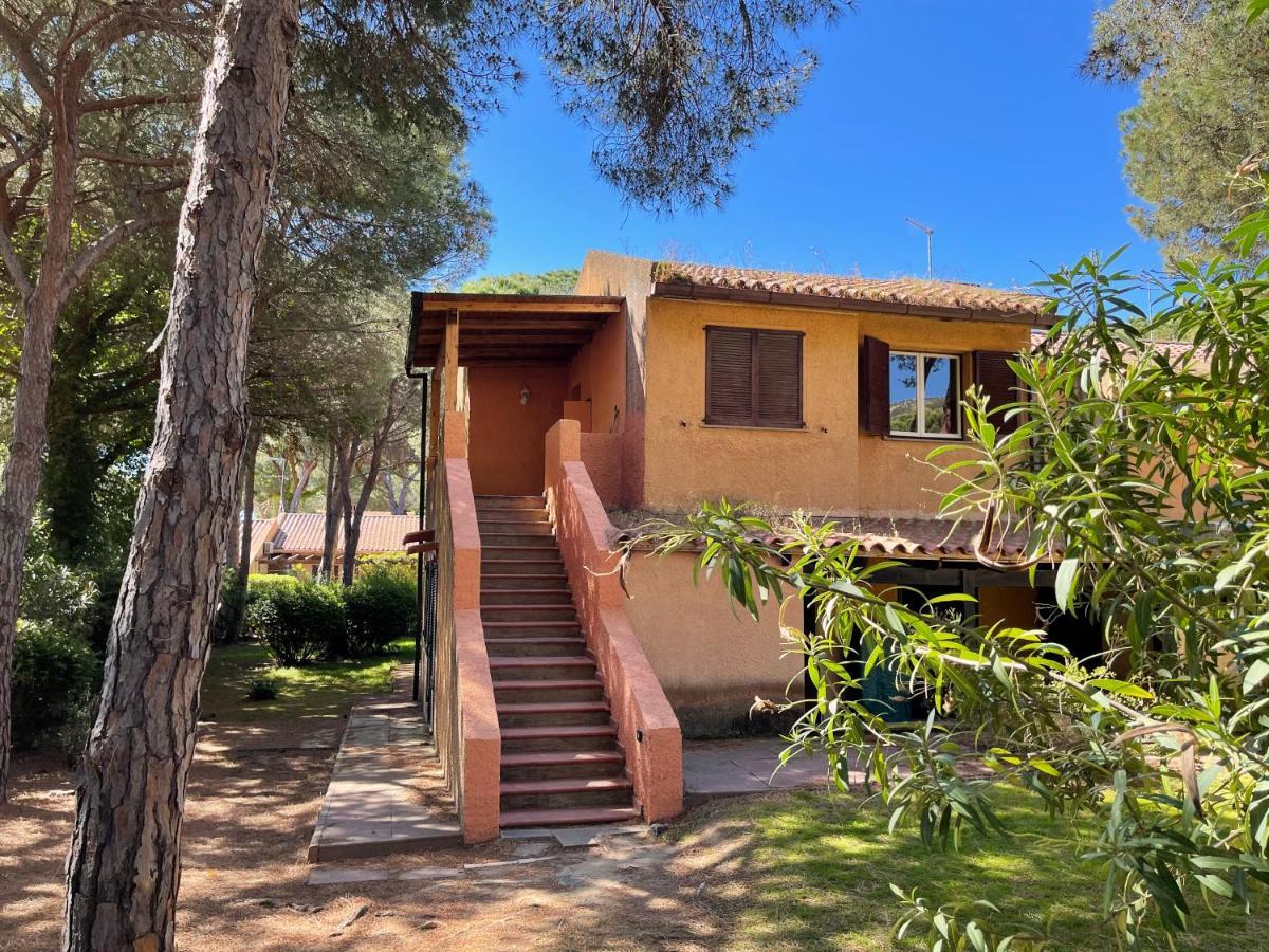Beach House Calaverde Village Santa Margherita di Pula Esterno foto